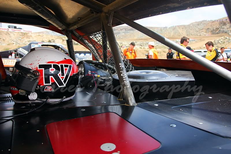 IMAGE: http://i88.photobucket.com/albums/k173/ryant35/CORR%20-%20CV%201/IMG_0595.jpg