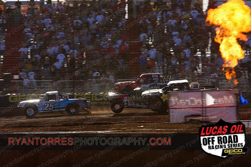 IMAGE: http://i88.photobucket.com/albums/k173/ryant35/LOORRS%2010/IMG_6528.jpg