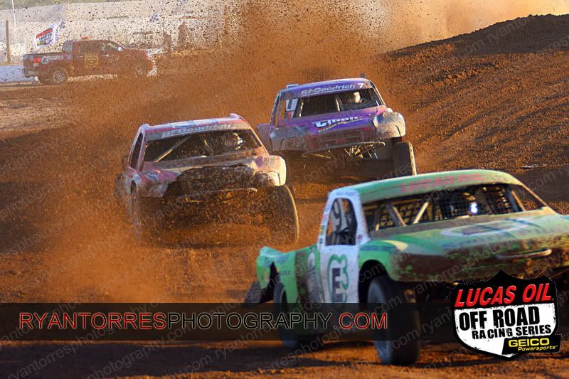 IMAGE: http://i88.photobucket.com/albums/k173/ryant35/LOORRS%2010/IMG_6986.jpg