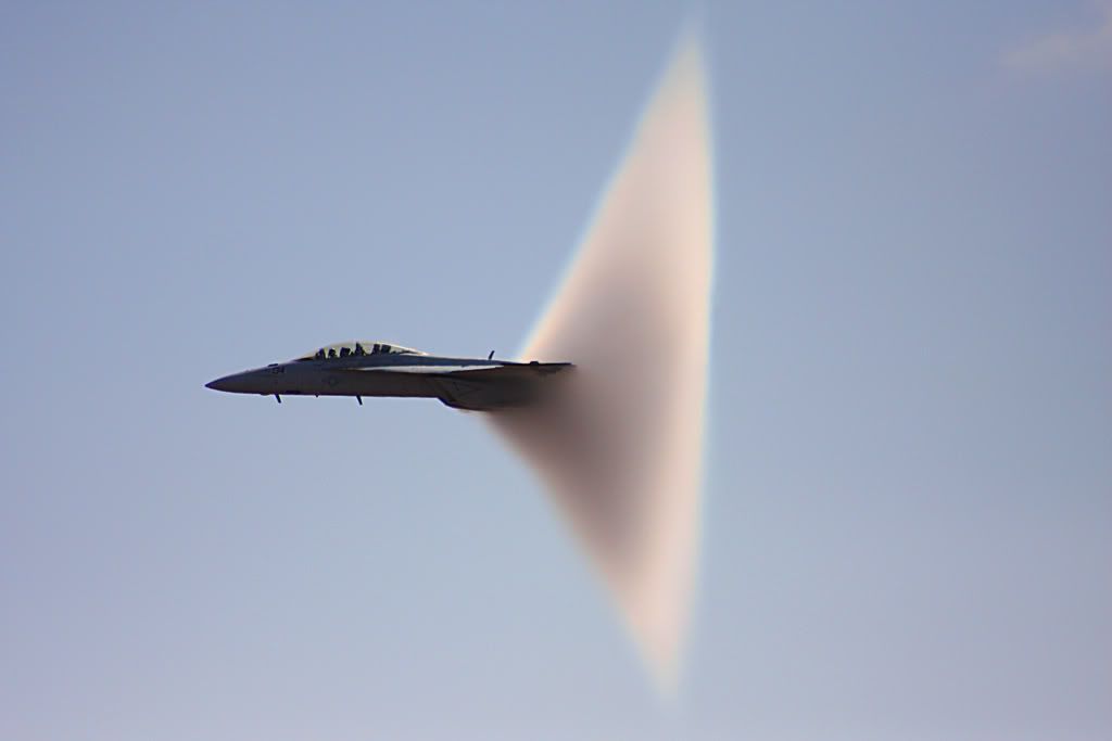 IMAGE: http://i88.photobucket.com/albums/k173/ryant35/Miramar%202008/IMG_6773-1.jpg