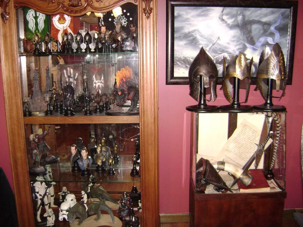 lotrdisplay2.jpg