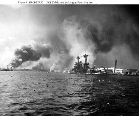 USS_California_sinking-Pearl_Har-2.jpg