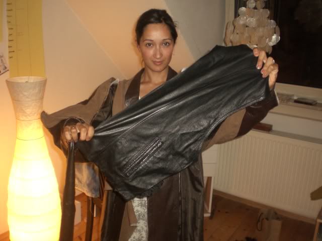 http://i88.photobucket.com/albums/k179/cooolia/CIMG0027.jpg