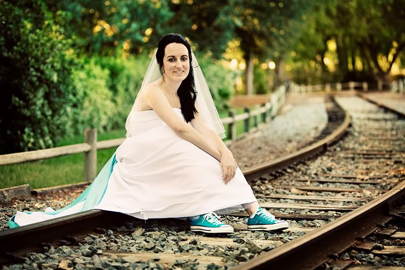 IMAGE: http://i88.photobucket.com/albums/k188/wernersl/Housner%20wedding/IMG_5921_web.jpg