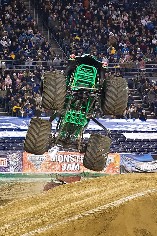 IMAGE: http://i88.photobucket.com/albums/k188/wernersl/monsterjam2008/monsterjam2008_75_web.jpg