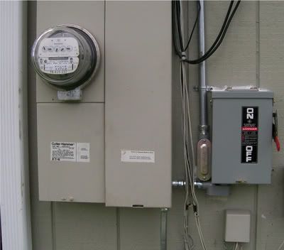 8-pv-ac-disconnect-before-electric-metering-connection-before-plugging-into-meter-2-1.jpg